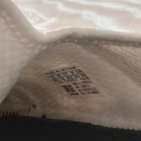 Adidas NMD R1 – Triple White – Size 8.5 - Picture 3 of 3